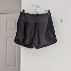 Xieerduo workout shorts with back zipper pocket. Sz XS